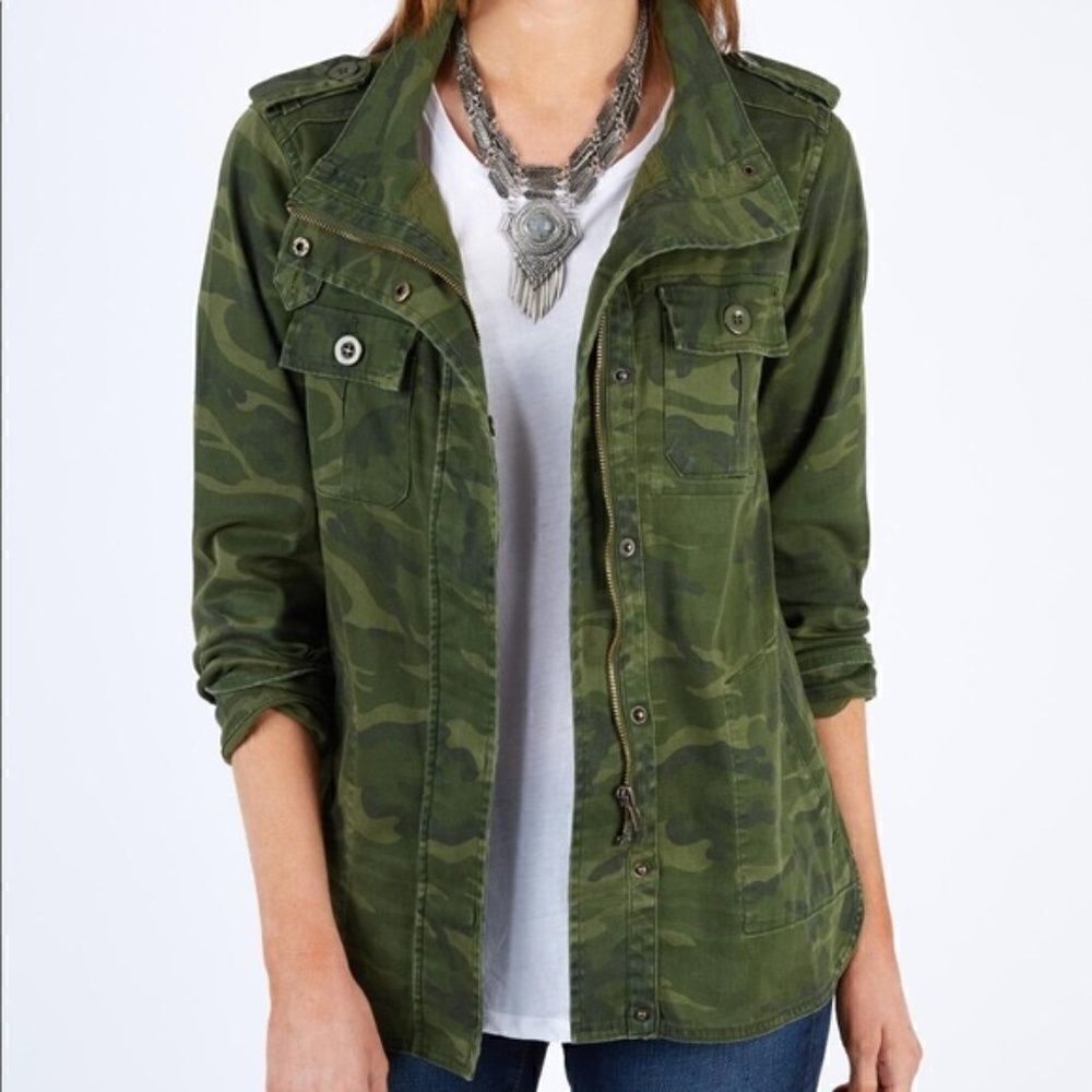 Kersh by Evereve Green Camo Jacket Sz S